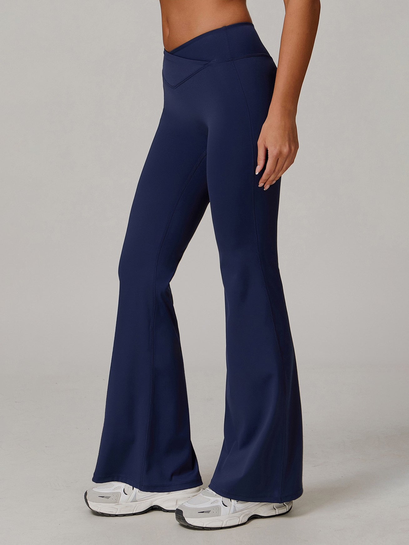Seamless Crossover Flare Legging