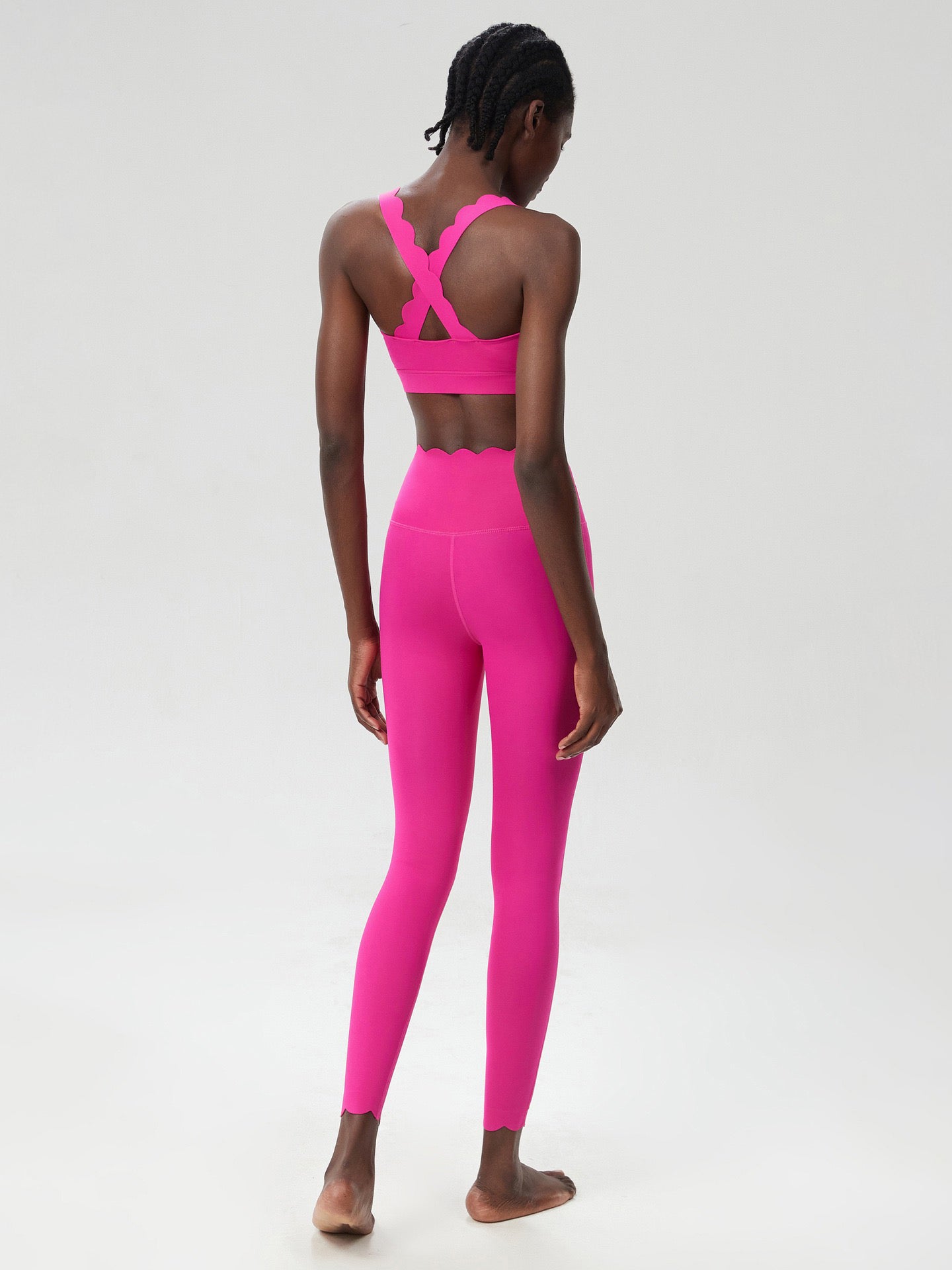 High Rise Scallop Waist Legging