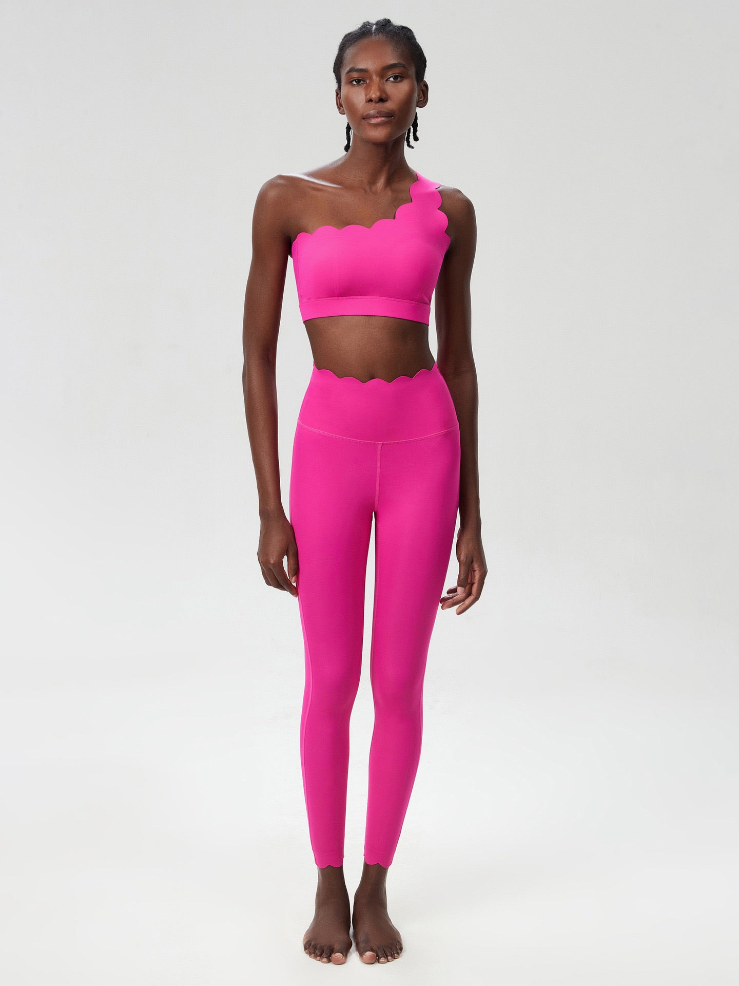 High Rise Scallop Waist Legging