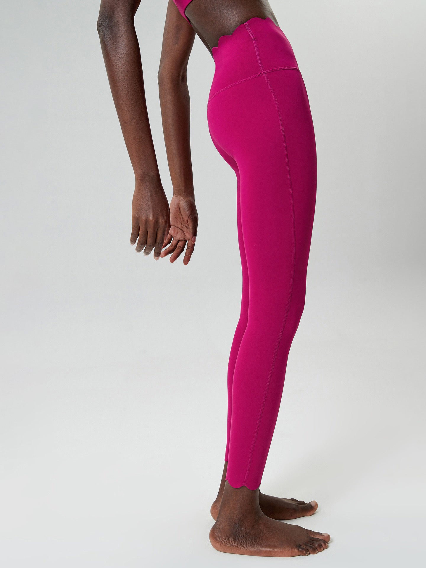 High Rise Scallop Waist Legging