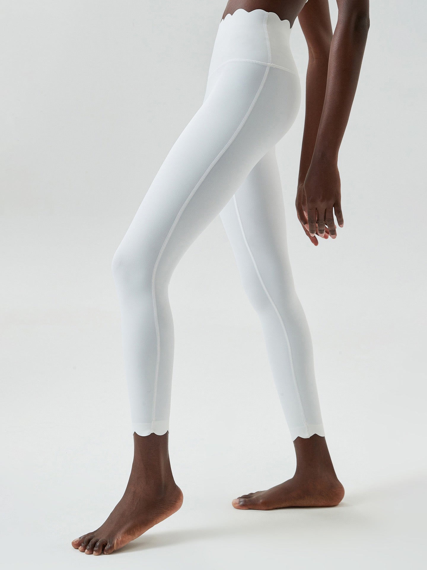 High Rise Scallop Waist Legging