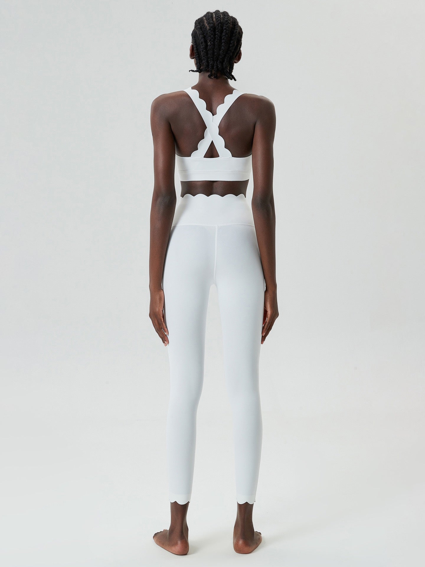 High Rise Scallop Waist Legging
