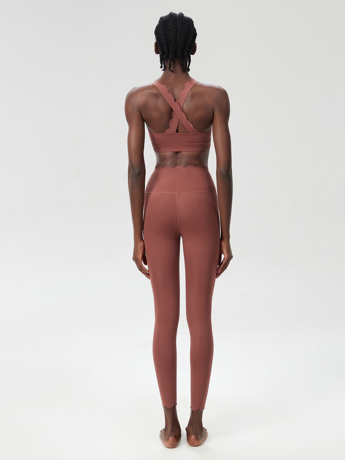 High Rise Scallop Waist Legging
