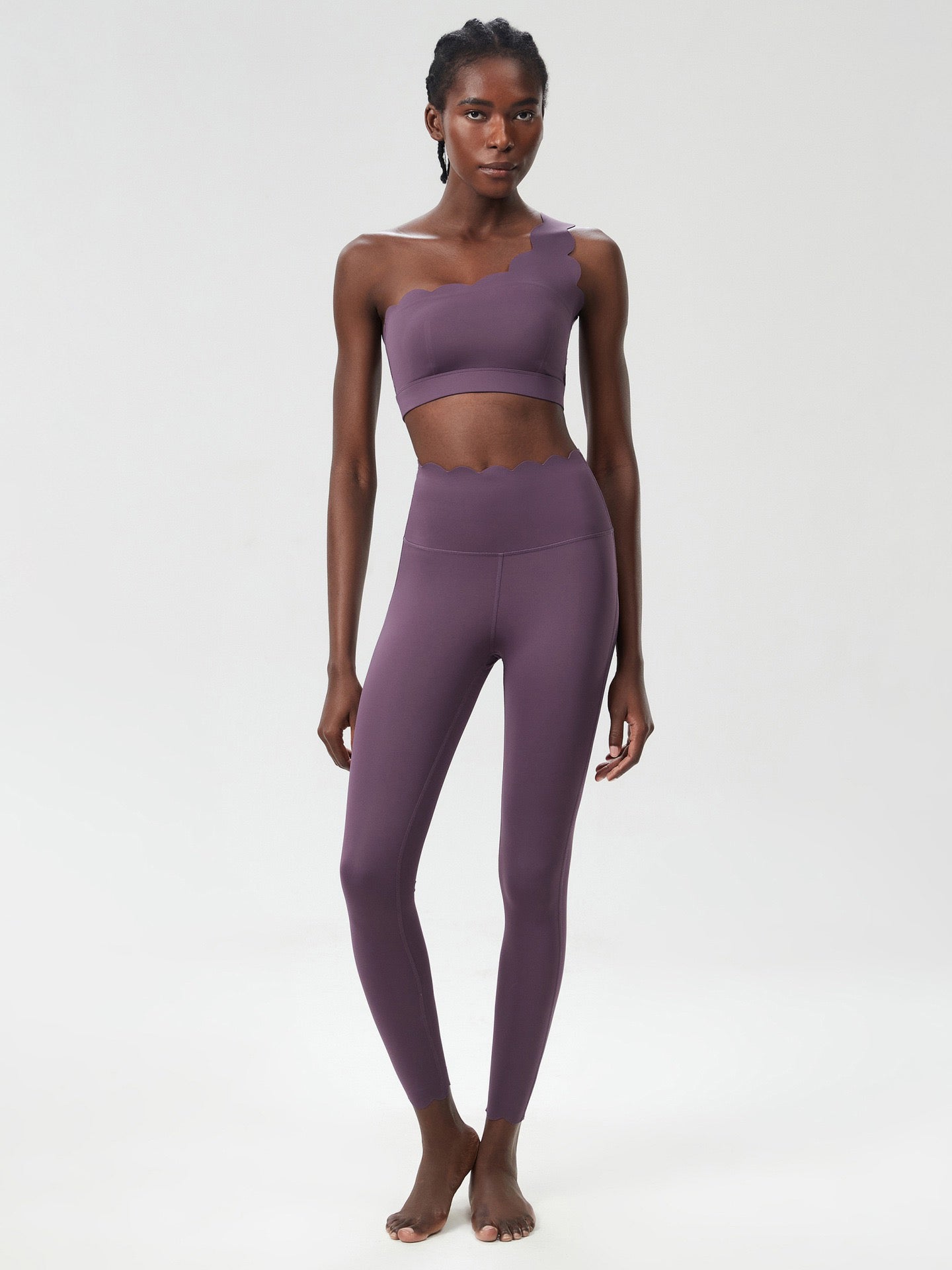 High Rise Scallop Waist Legging