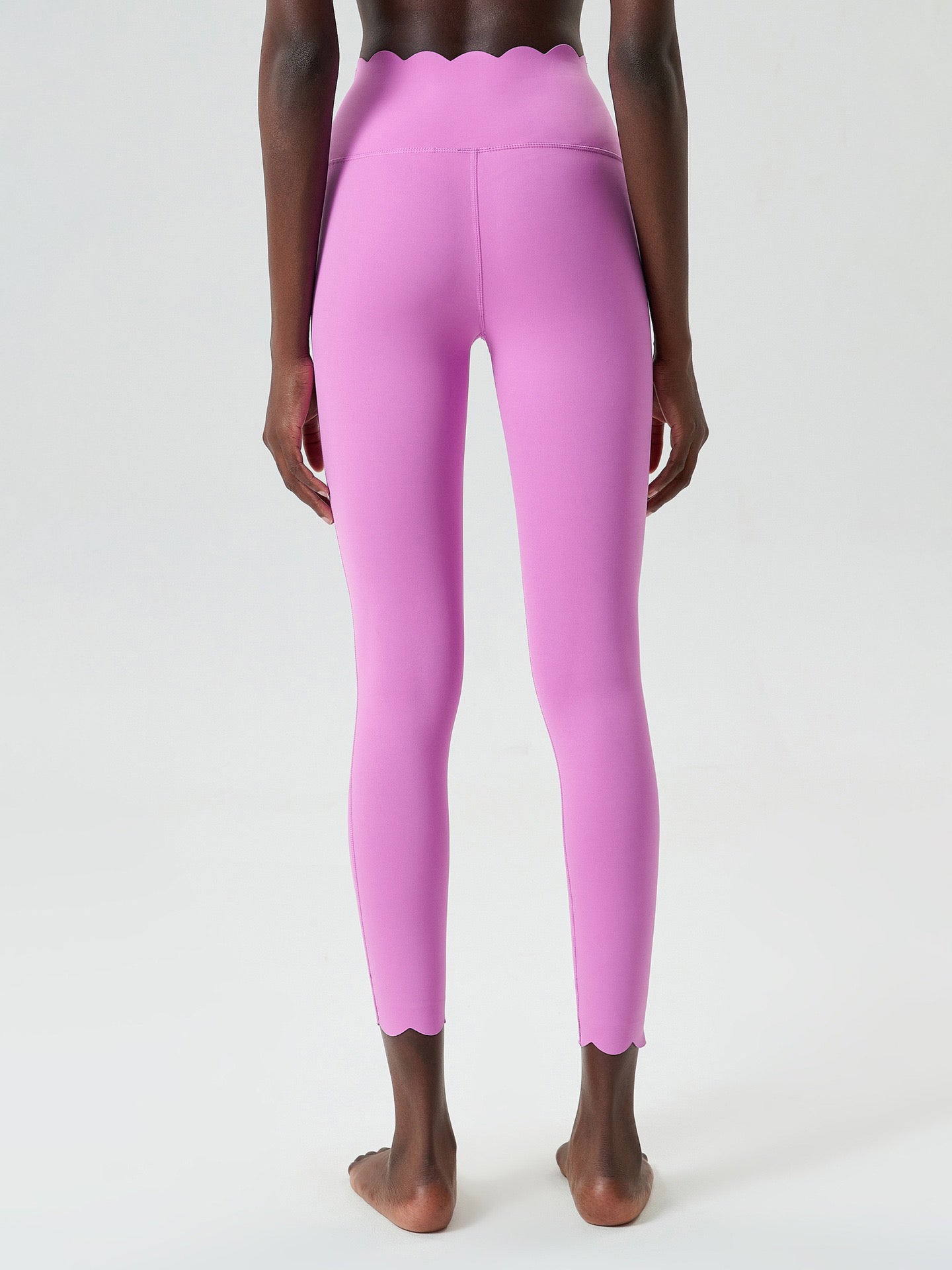 High Rise Scallop Waist Legging