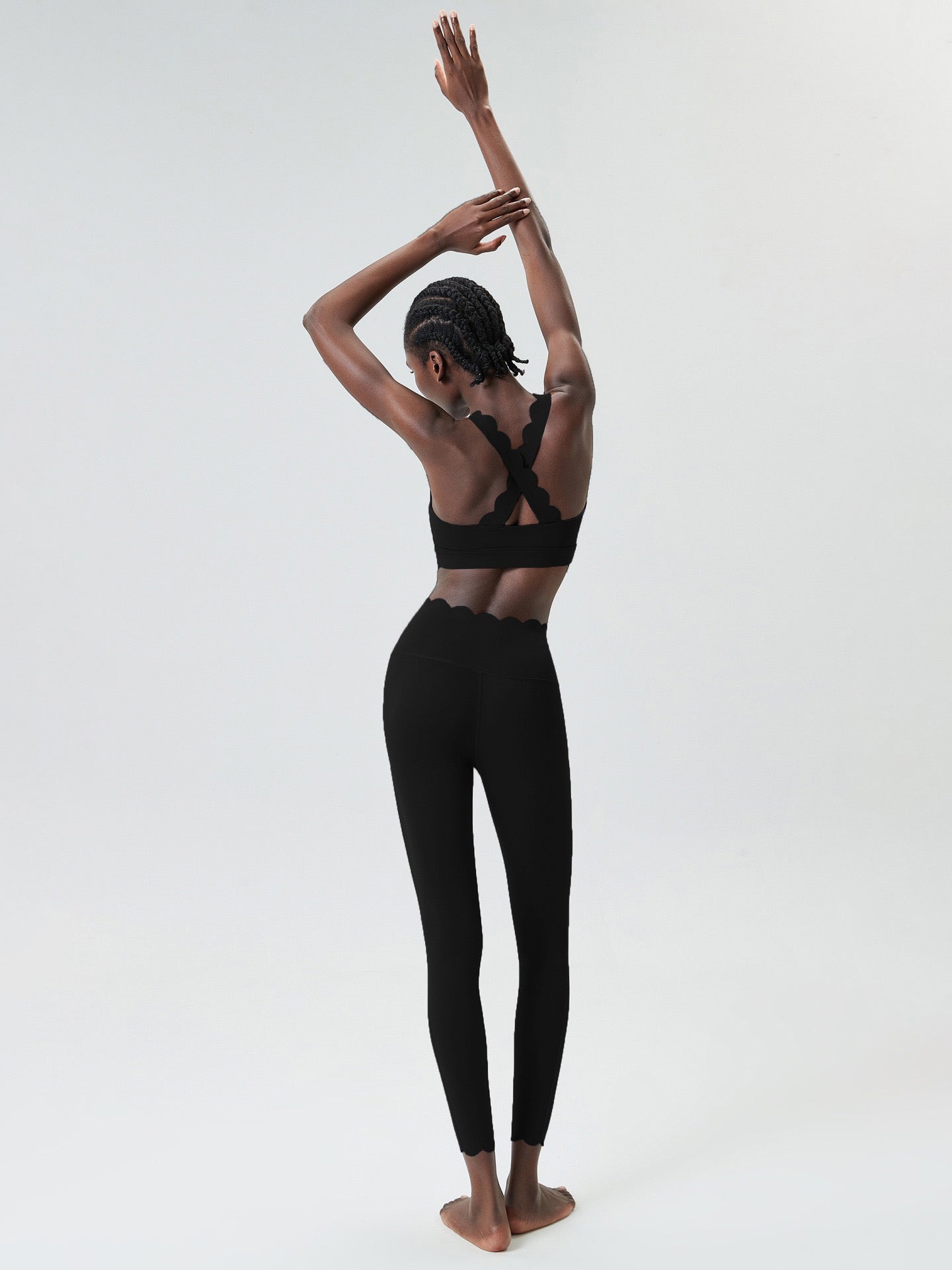 High Rise Scallop Waist Legging